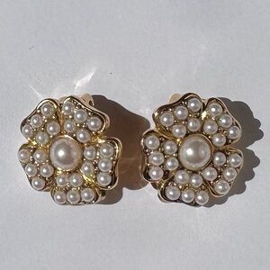 Dior-style Pearl Floral clip on earrings.